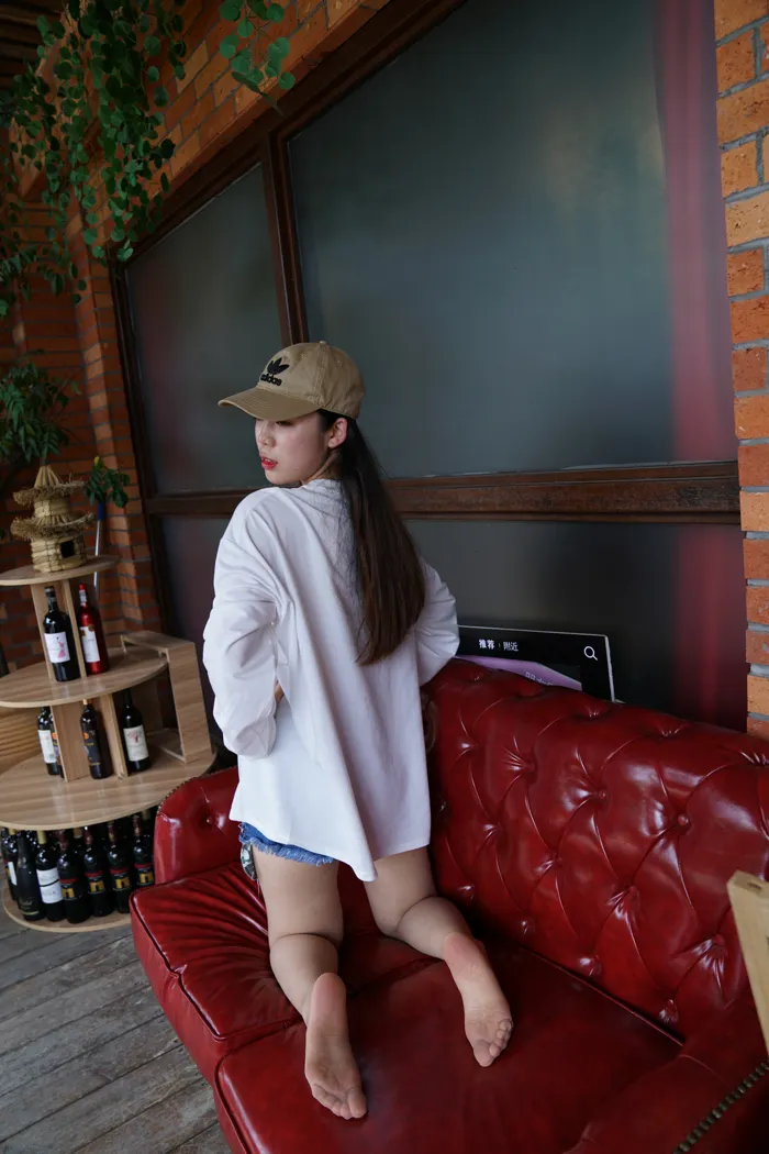[Mzsock] NO.004 The carefree northeastern girl Haonan has super tender soles street photography#[61P]-7